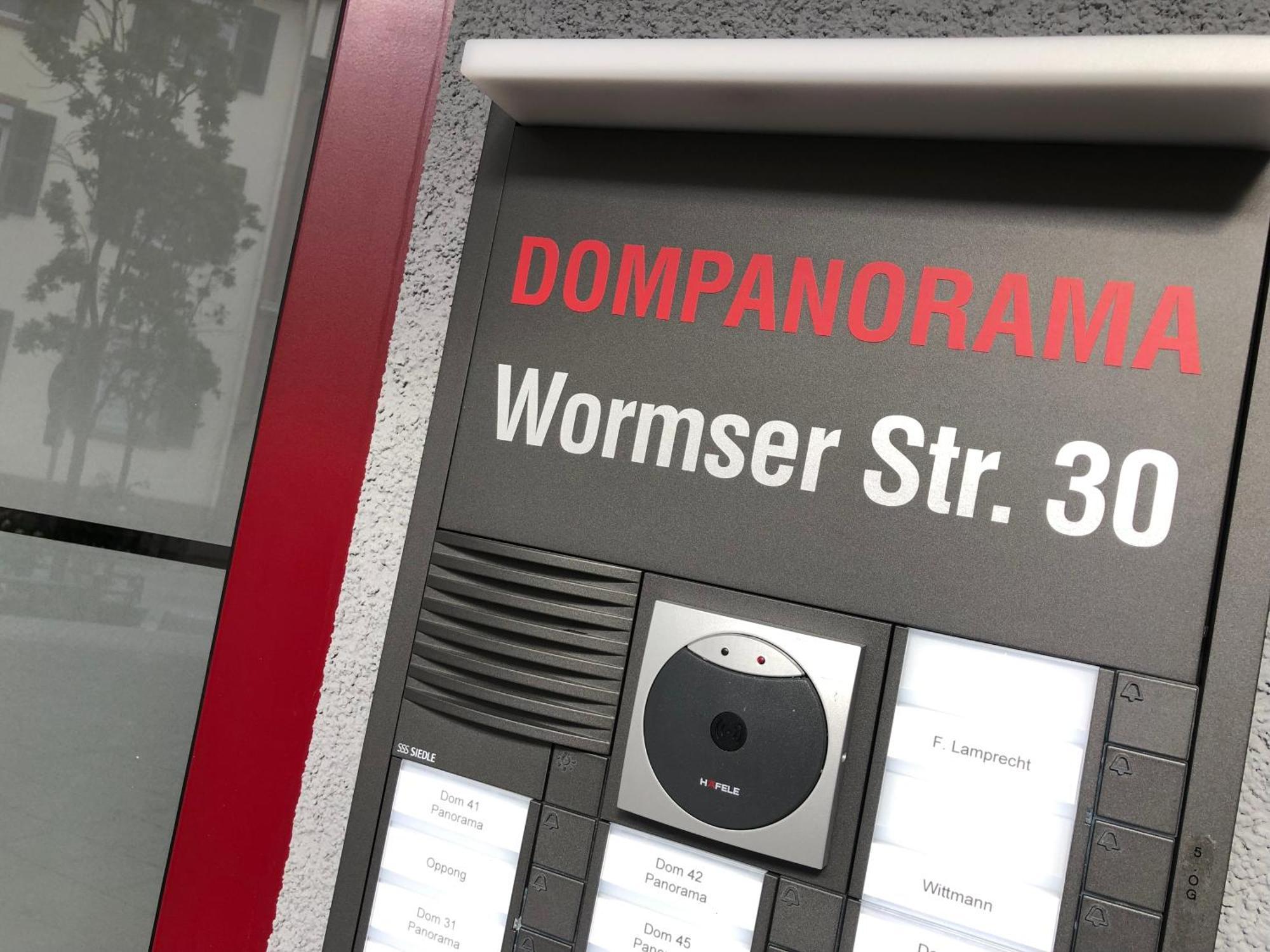 Dompanorama Der Weisse Pfau Apartment Fuer 2-4Pers Шпейер Экстерьер фото